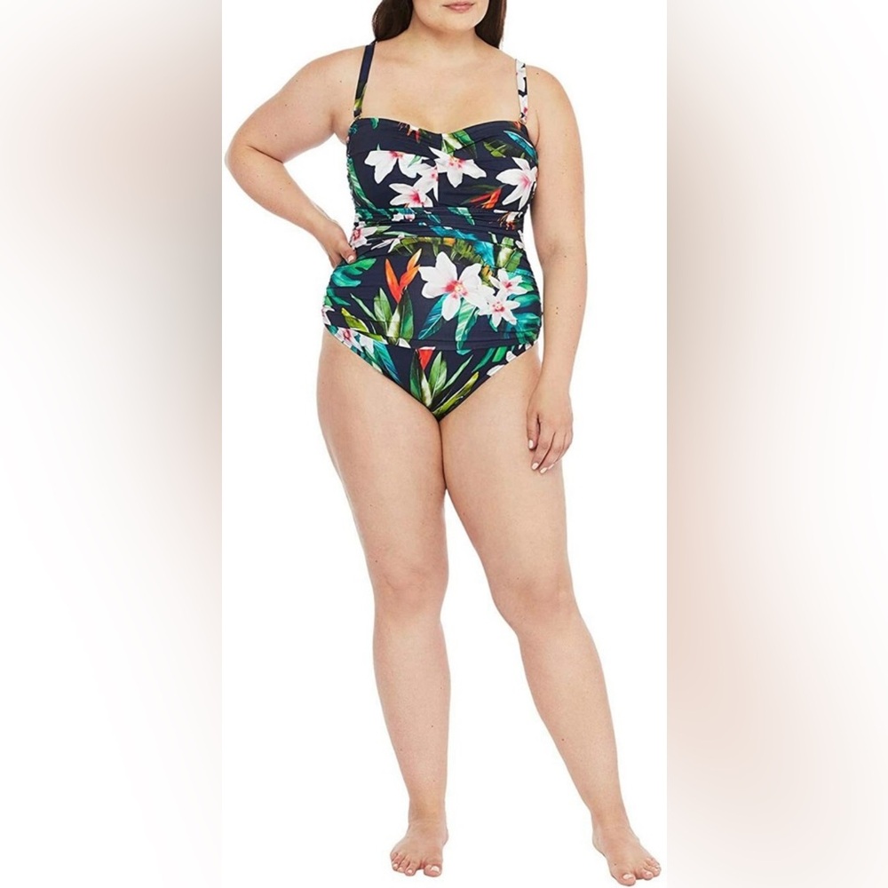 LAUREN RALPH LAUREN NWOT, 20W, One piece swimsuit.
